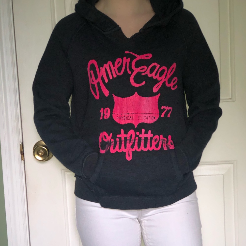 Women’s American Eagle hoodie. Medium.